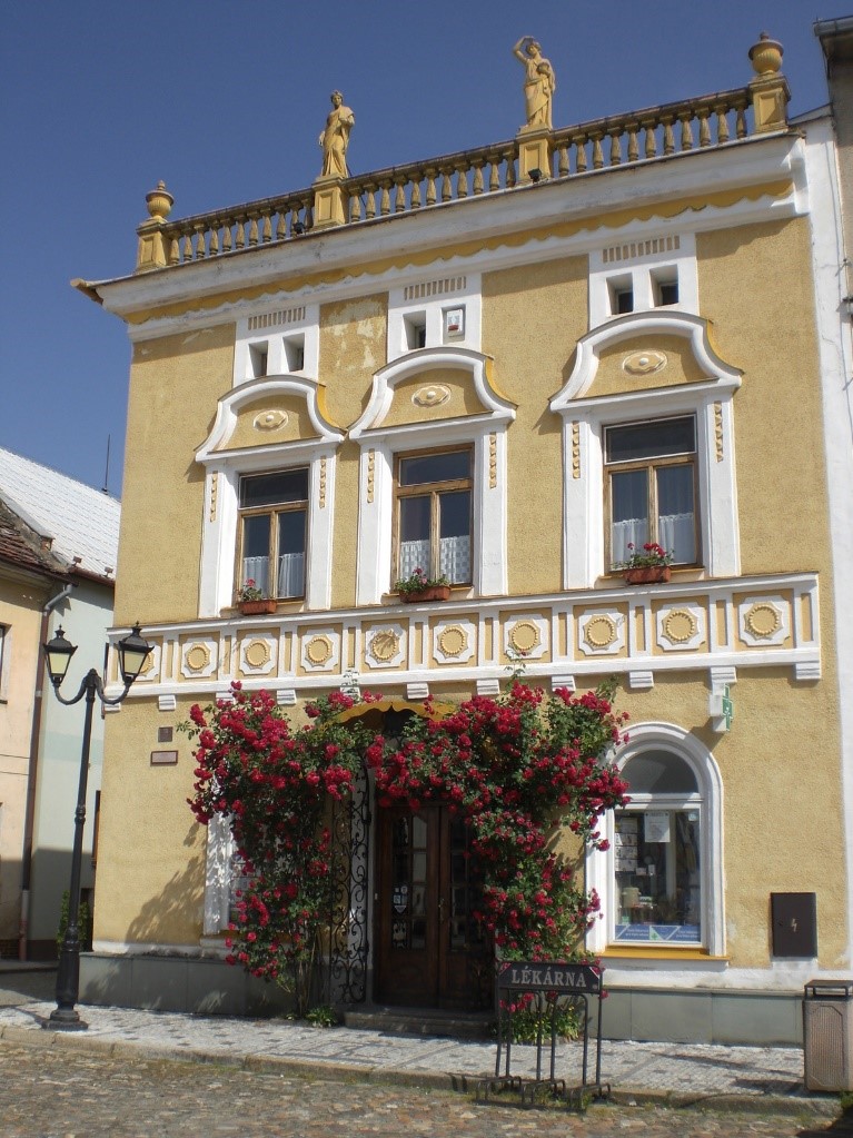 lekarna.jpg
